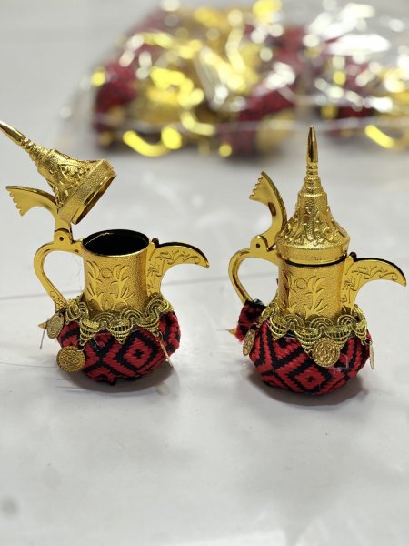 دلات مزينة